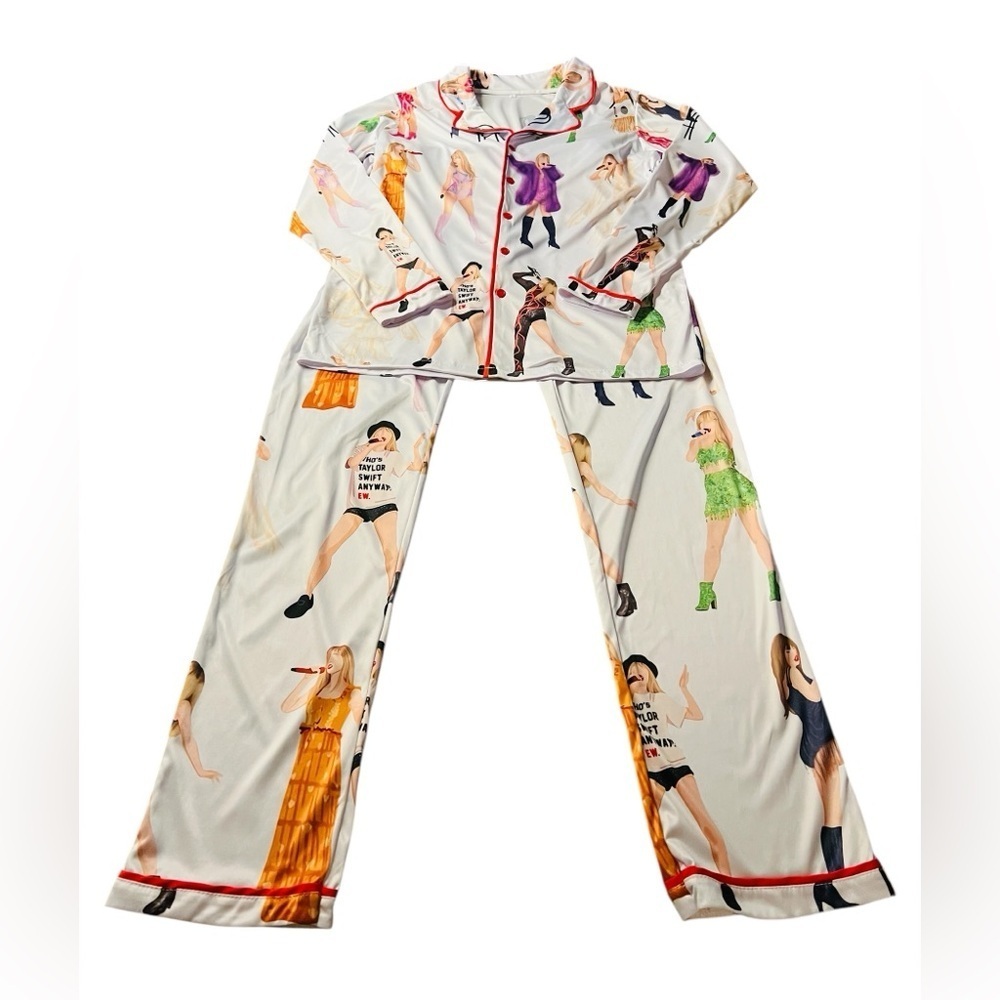Taylor Swift Sheshow Women’s Satin Pajama Set Size Large